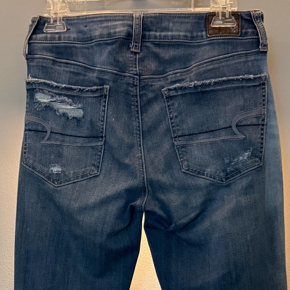 Distressed Jeans - Picture 4 of 6